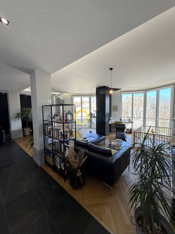 Appartement à SAINT-ETIENNE