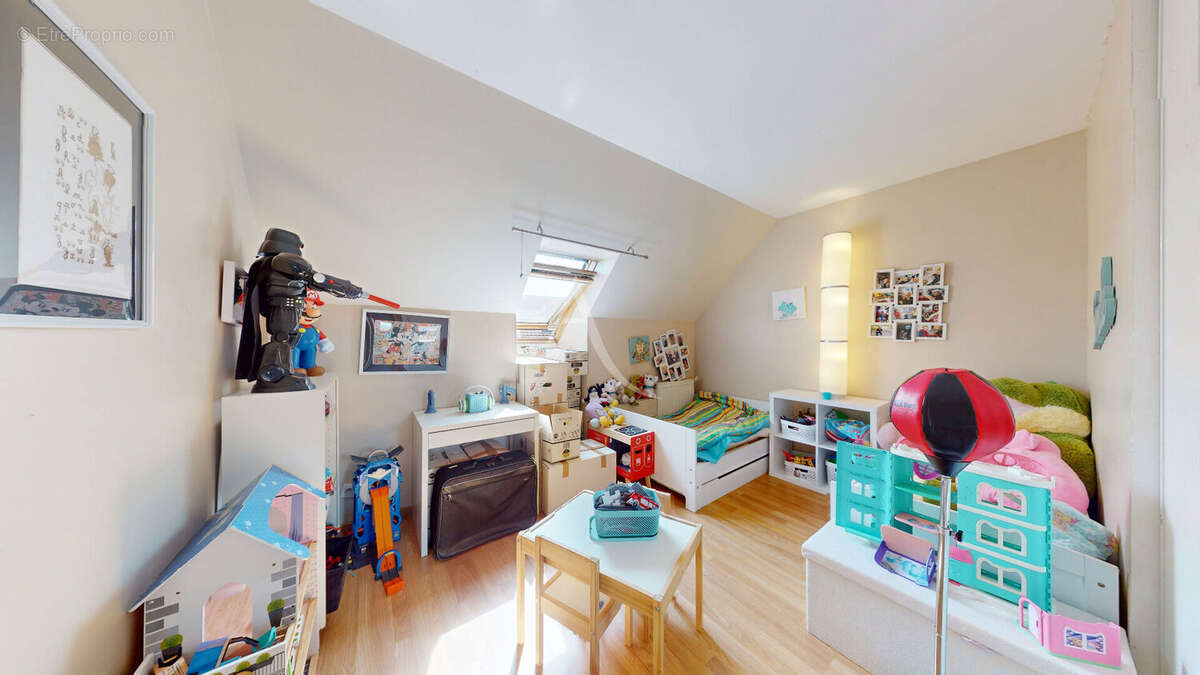 Maison à PONTAULT-COMBAULT