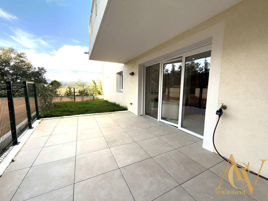 T3 Contemporain avec Jardin? Golfe de St-Tropez 1 - Appartement à COGOLIN