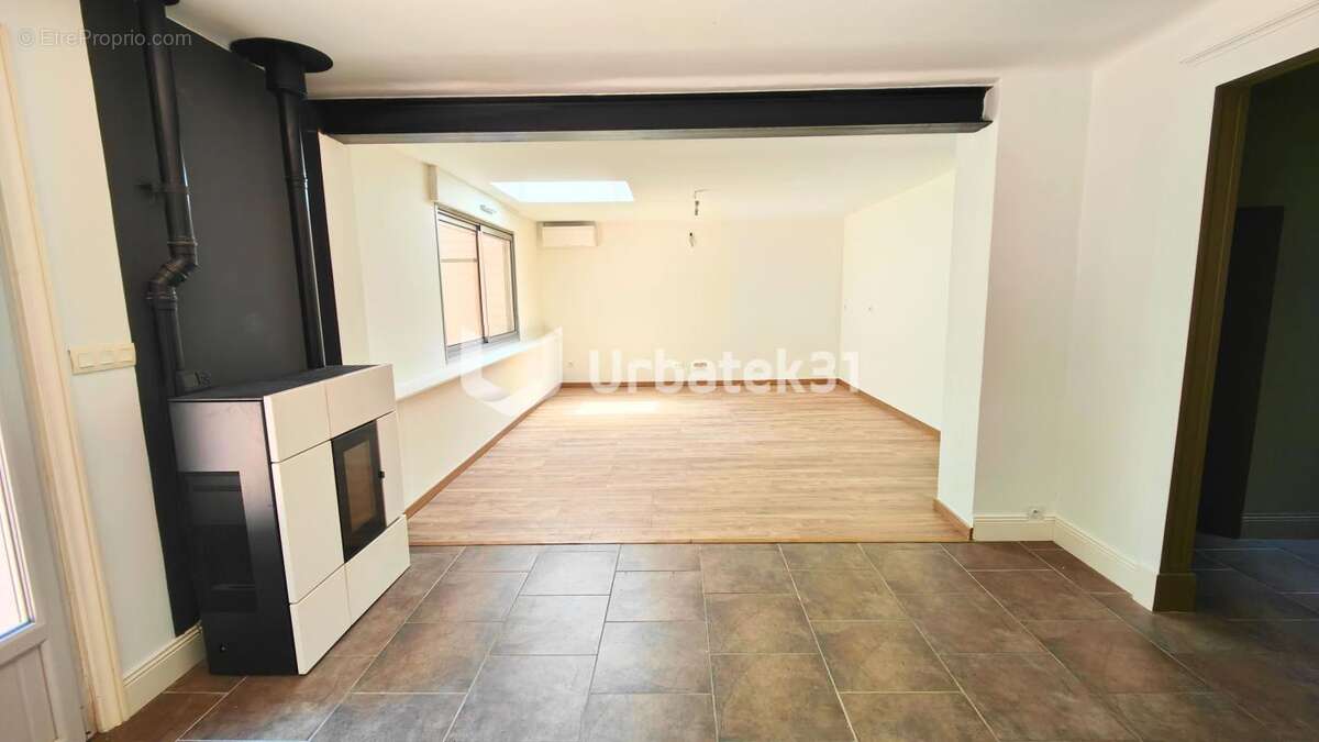 Maison - 4 pièces - 125 m² - photo 2