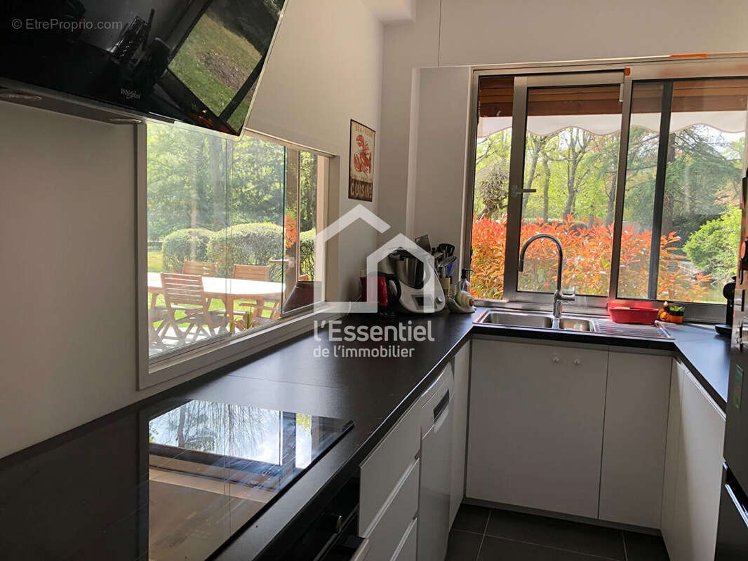 Appartement à MAISONS-LAFFITTE