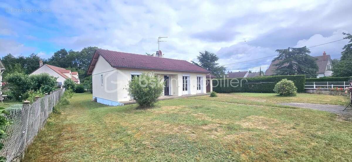  exclusivité – maison de plain-pied 3 chambres, lumineuse, sans vis-à-vis et à 5 minutes à pied du centre de sully-sur-loire !  - photo 7
