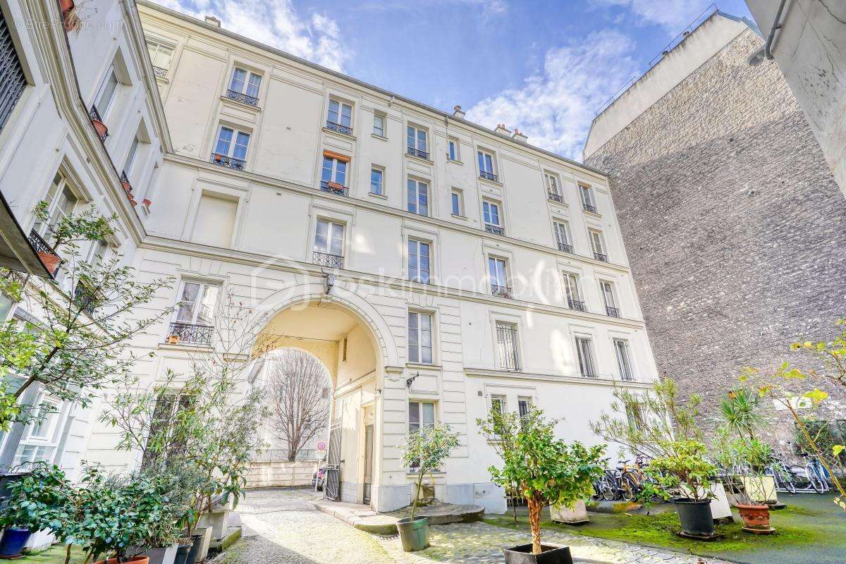 Appartement à PARIS-11E