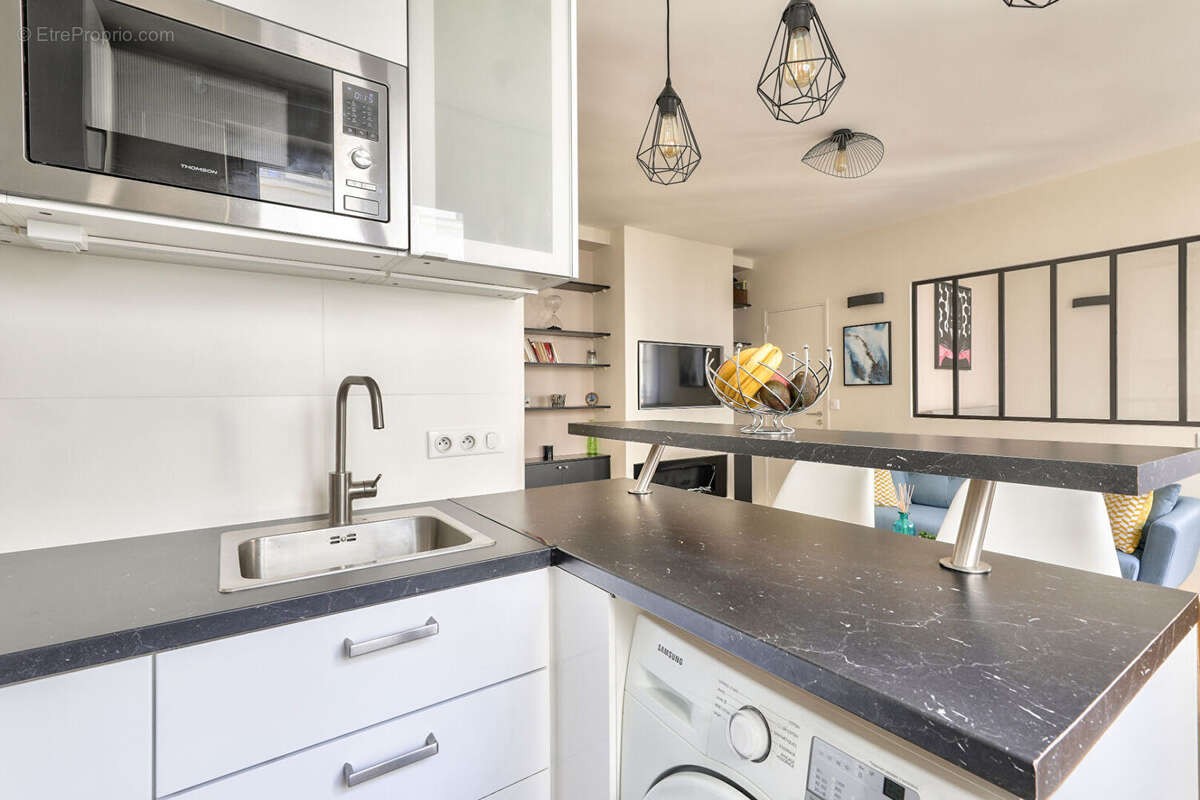 Appartement à PARIS-8E