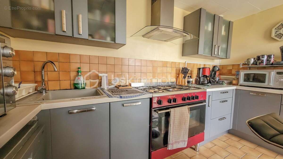 Maison à SAINT-PARIZE-LE-CHATEL