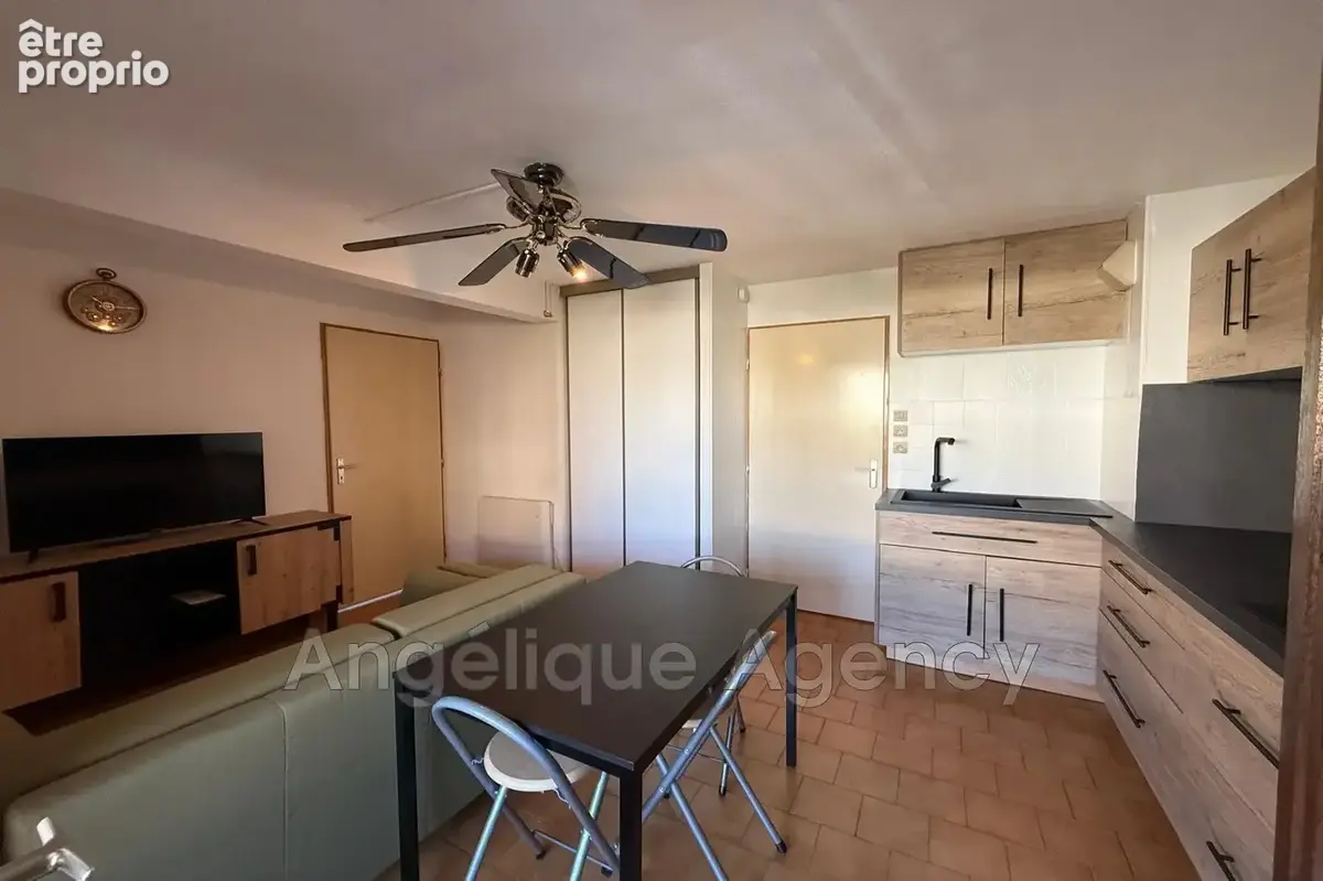Appartement 2 pièces 30 m² à vendre à Frejus (83370) - photo 2