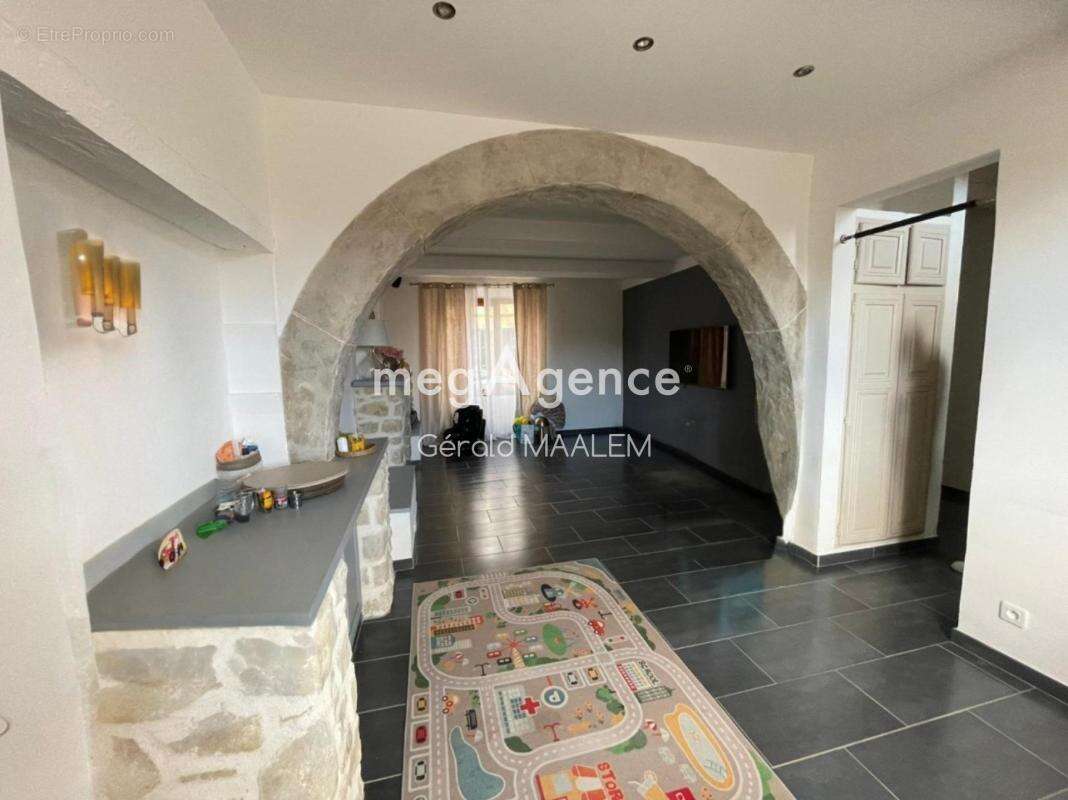 Maison de 145m2 au Plan de la Tour - photo 4