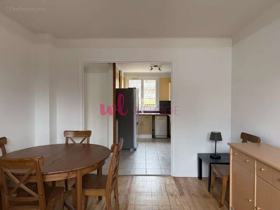 Appartement à SAINT-GENIS-LAVAL