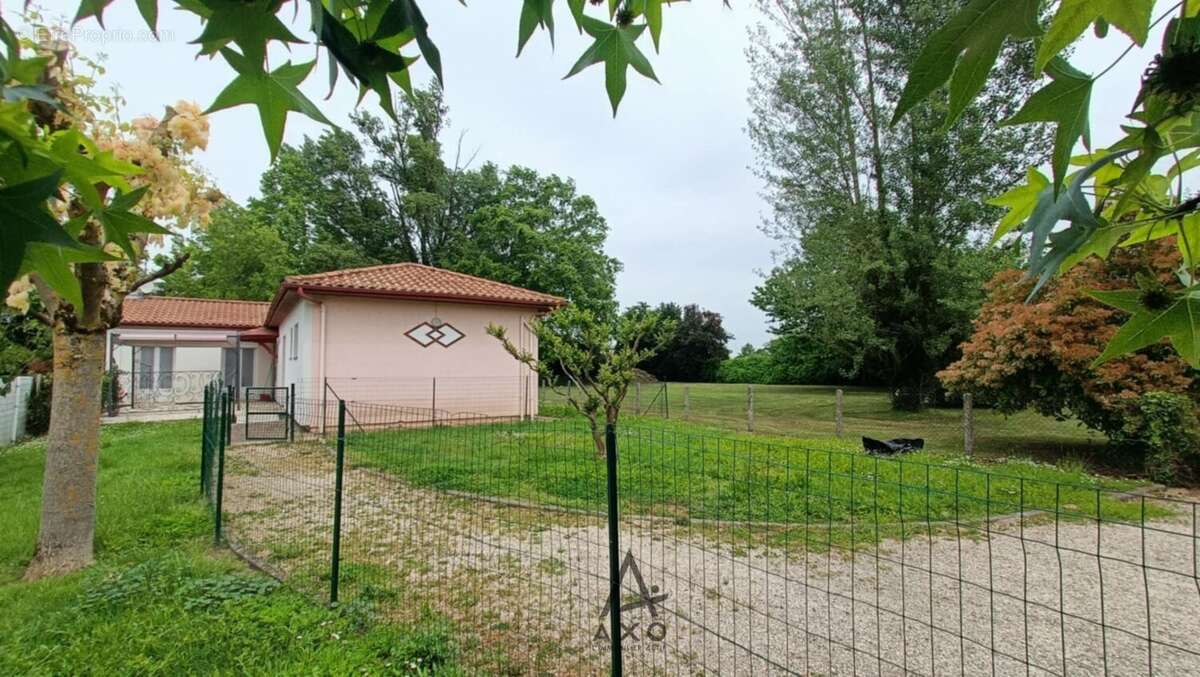 Maison à LAMONZIE-SAINT-MARTIN