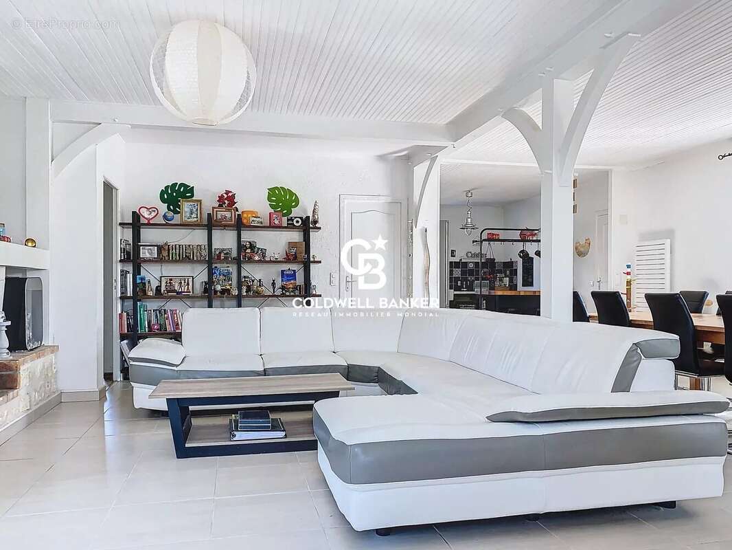 Maison à BUSSAC-SUR-CHARENTE