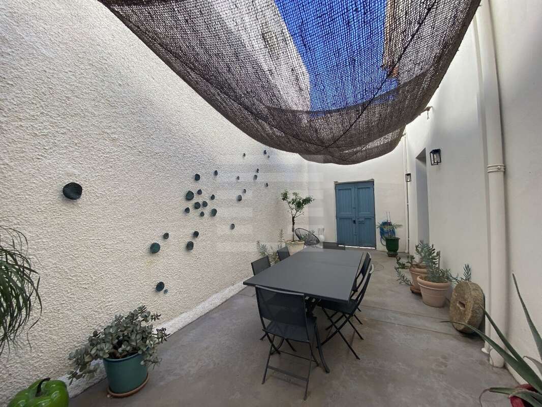 Maison à LEZIGNAN-CORBIERES
