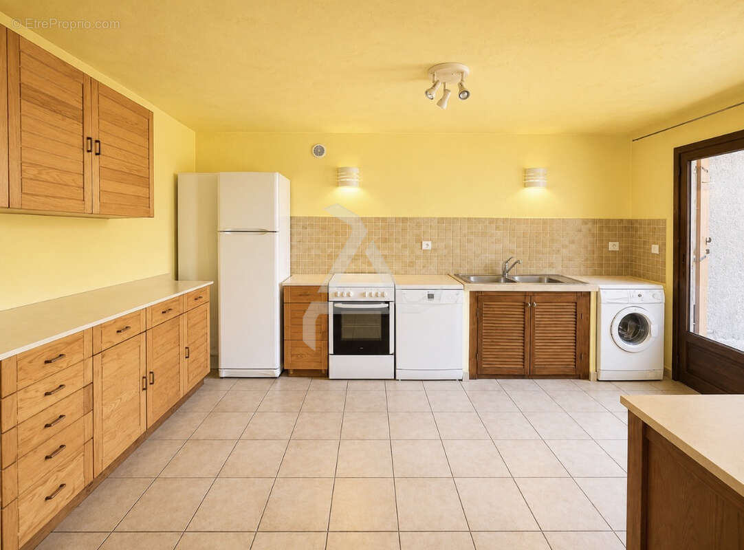 Maison t7 en pierre de taille granite à 15 mn au sud porto-vecchio - photo 6