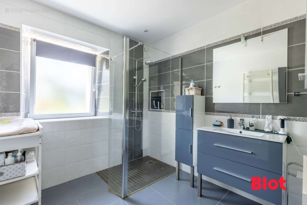 Maison à LA MEZIERE