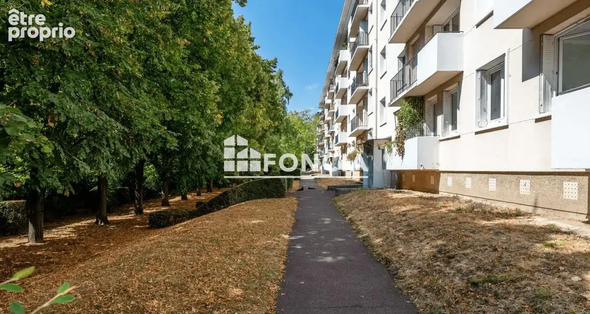 Photo Appartement à Bourg-La-Reine au prix de 369 000€