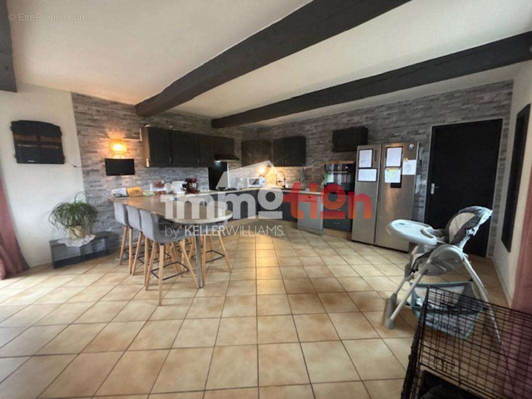 Maison à SAINT-MARTIN-EN-CAMPAGNE