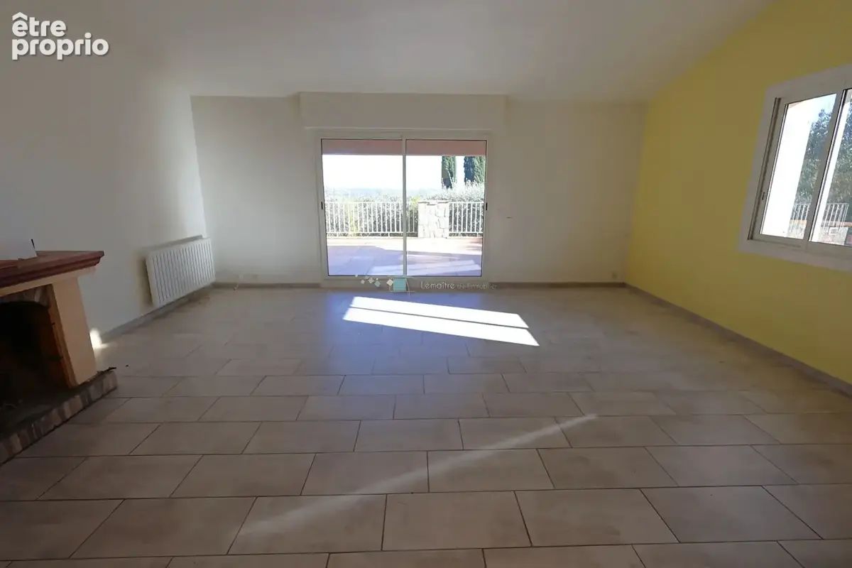 Maison 215 m² vue mer comprenant 2 maisons et un appartement F2 - photo 10