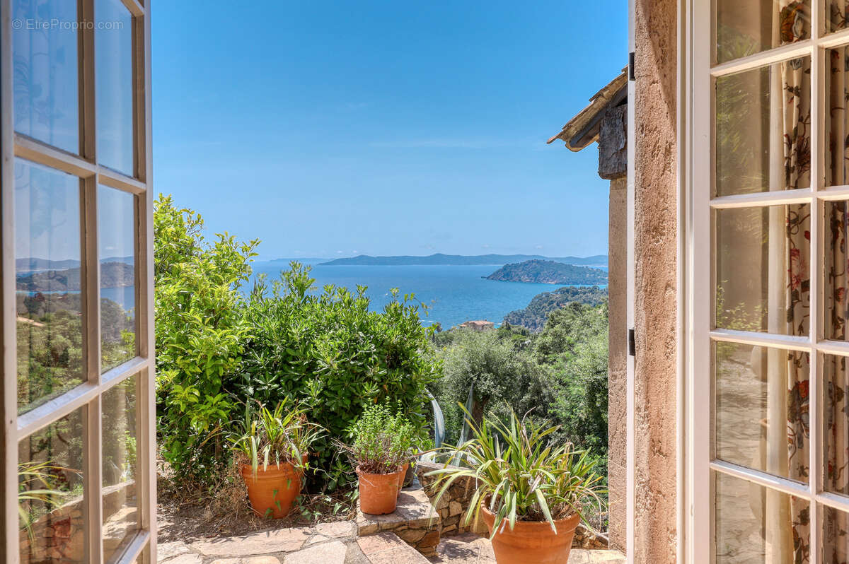 Maison à RAYOL-CANADEL-SUR-MER