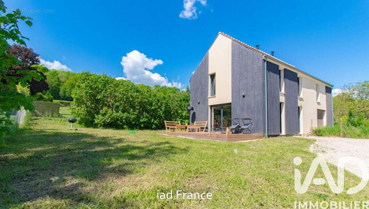 Maison 82 m² à Rosay  - photo 3