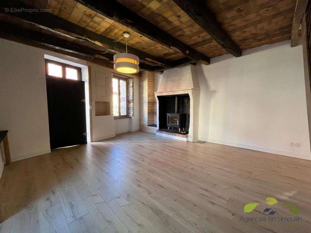 Maison à ROZIERS-SAINT-GEORGES