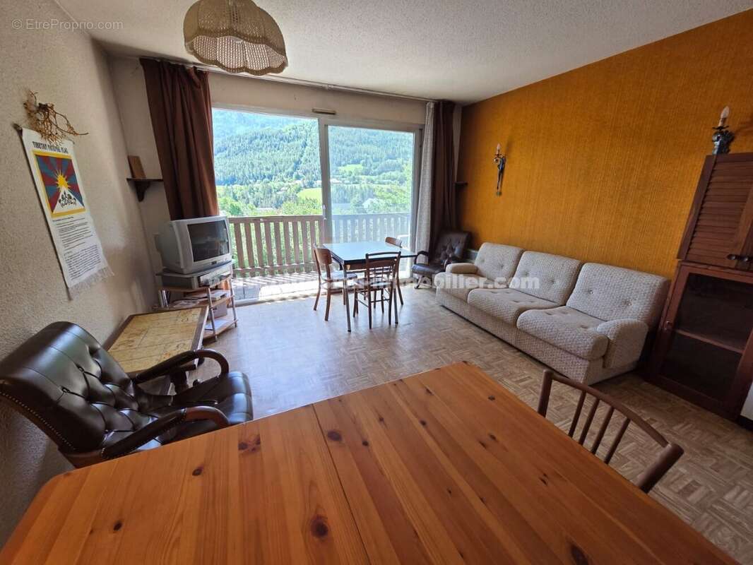 Appartement à LES THUILES