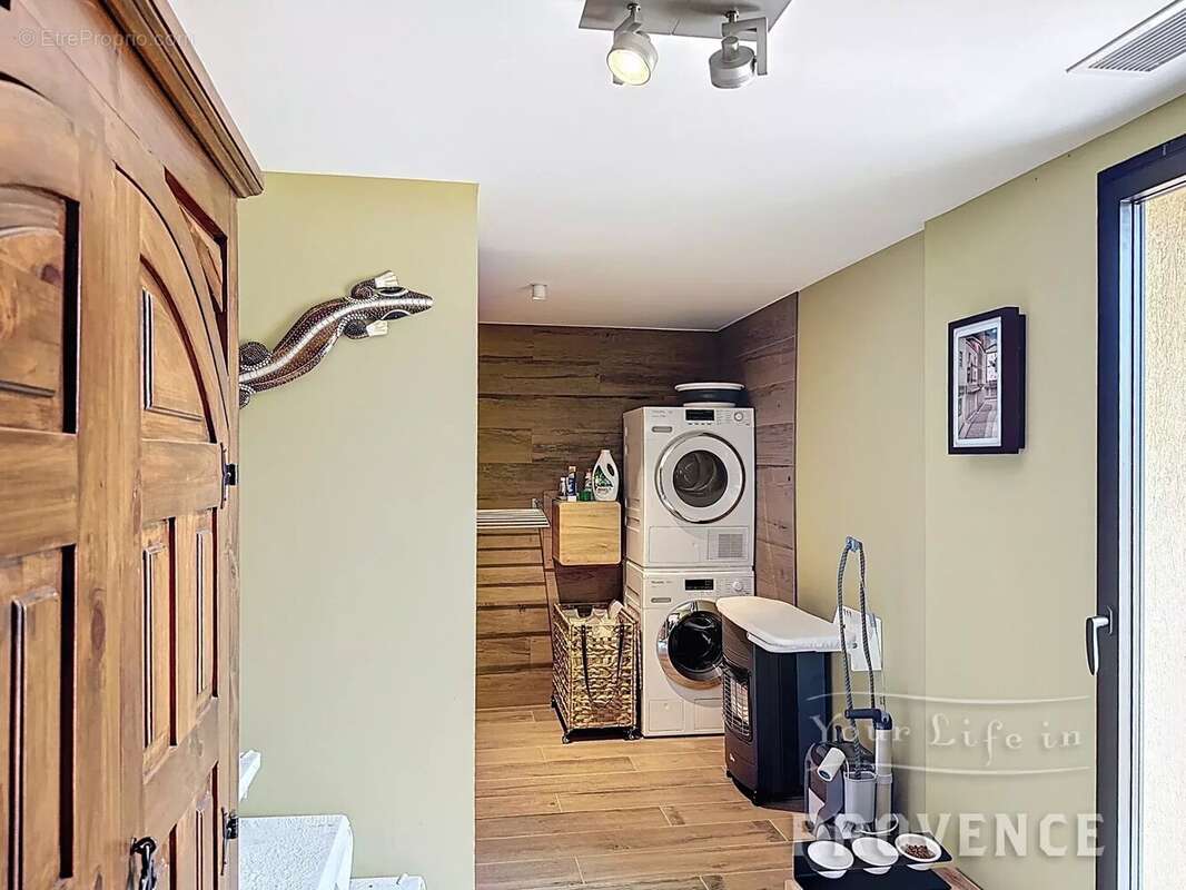 Maison à LA GARDE-FREINET