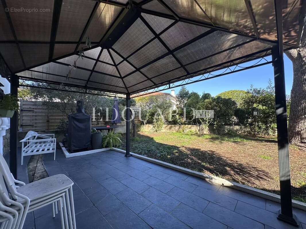 Appartement à ROQUEBRUNE-CAP-MARTIN