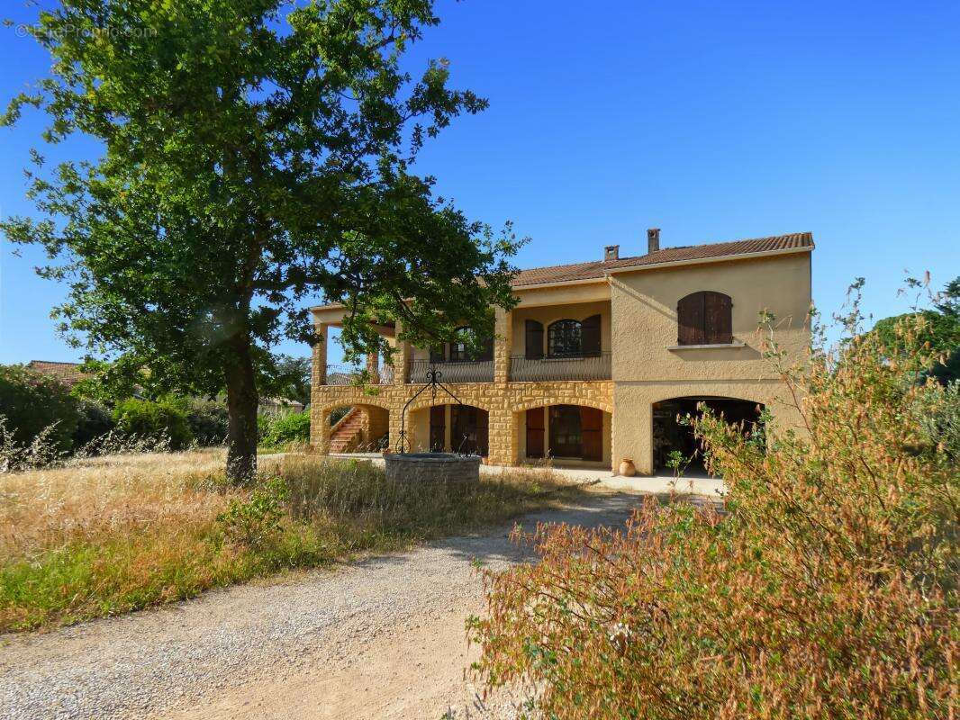 Maison à BAGNOLS-SUR-CEZE