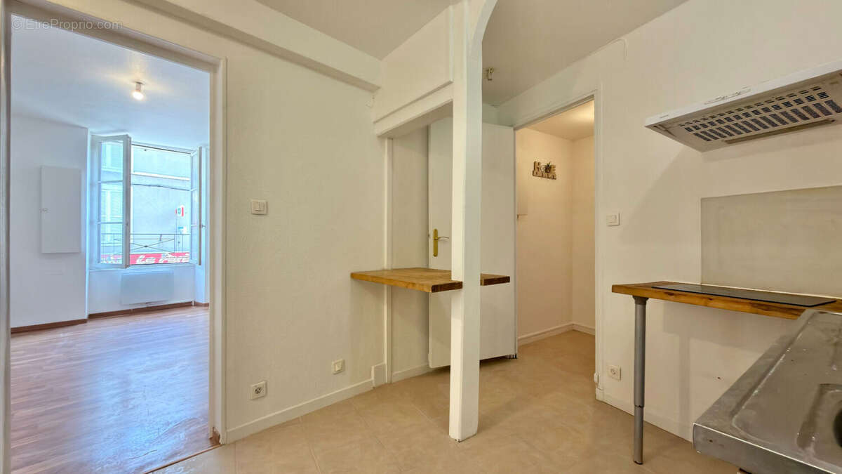 Appartement à CORBEIL-ESSONNES