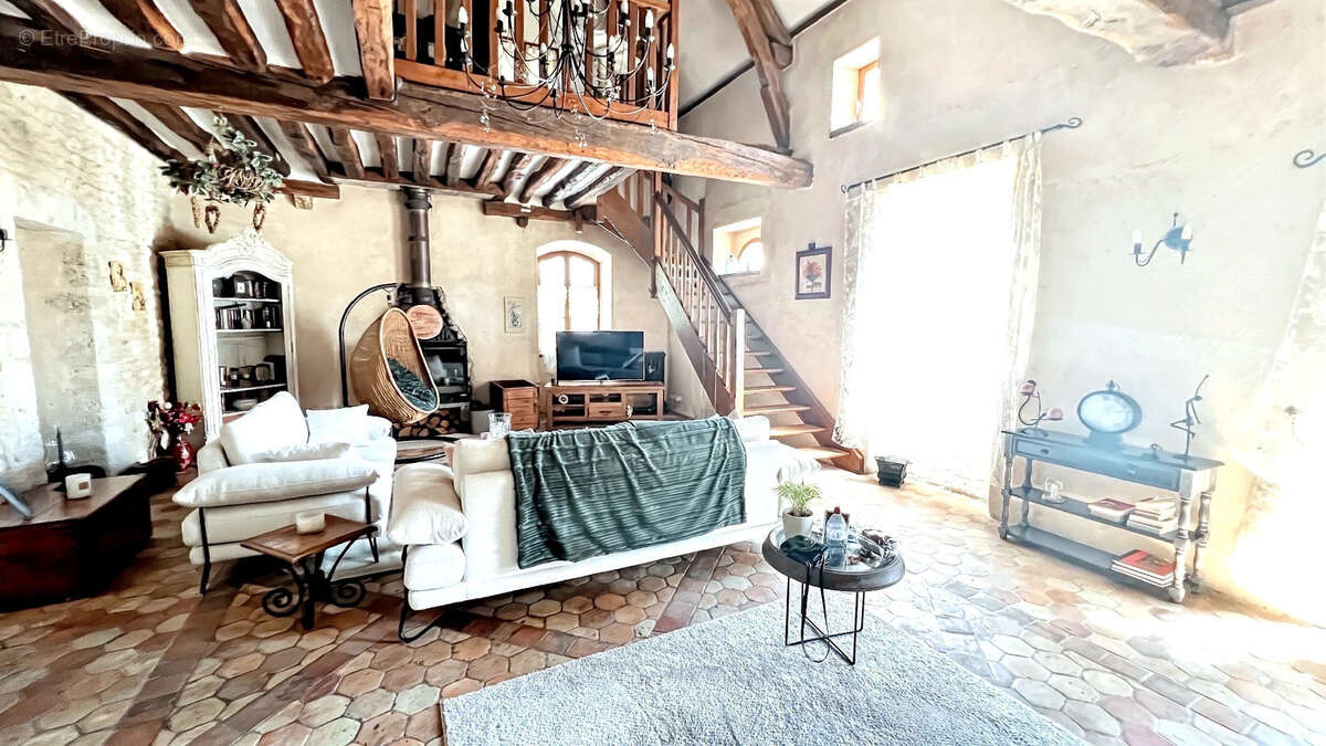 Propriété en pierres - photo 5