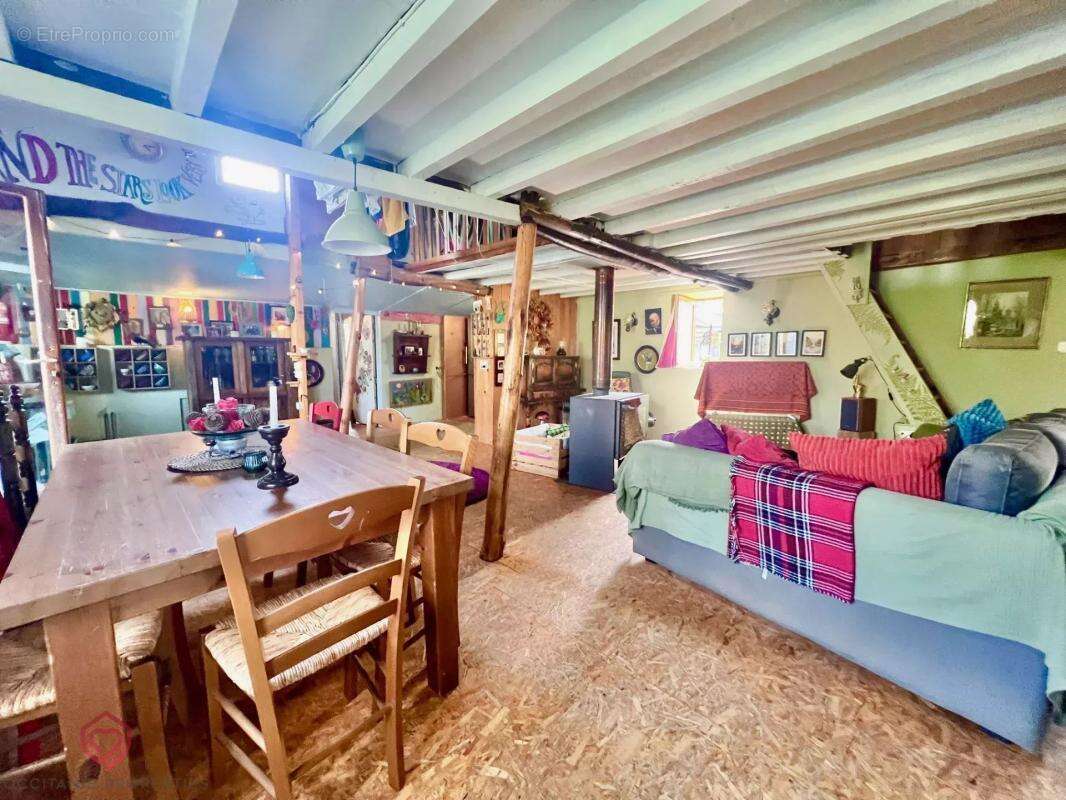 Maison à MONTESQUIEU-VOLVESTRE