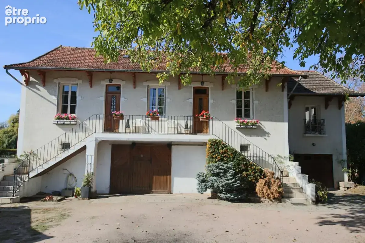 Maison de 168 m² en centre bourg - photo 4
