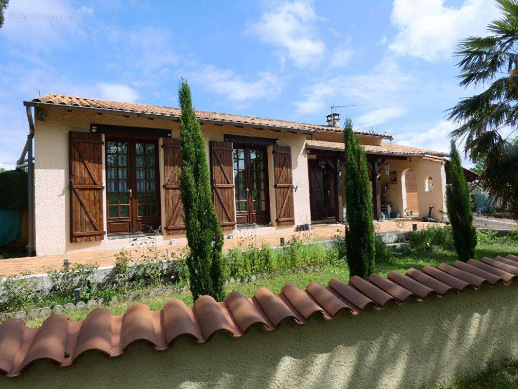 Maison Saint Martial D Albarede 4 pièce(s) 98 m2 - photo 2