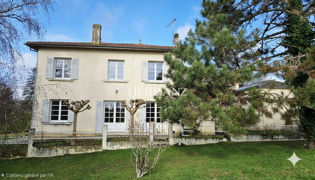 Maison à SOULIGNAC