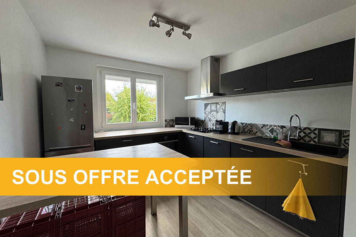 Appartement à MONTMOROT