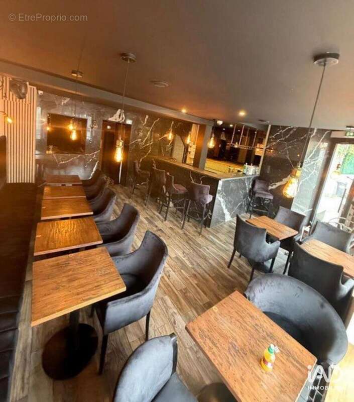 Photo 3 - Commerce à MONTMORENCY