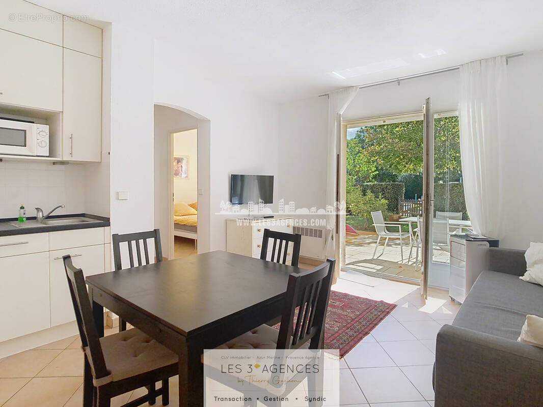 Appartement à COGOLIN