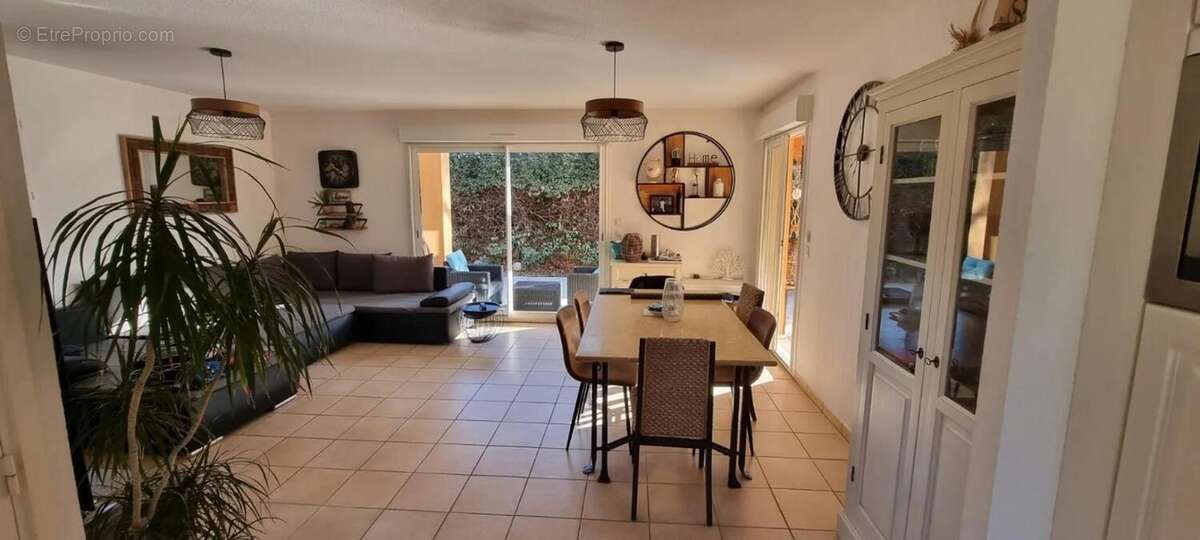 Maison à ROQUEBRUNE-SUR-ARGENS