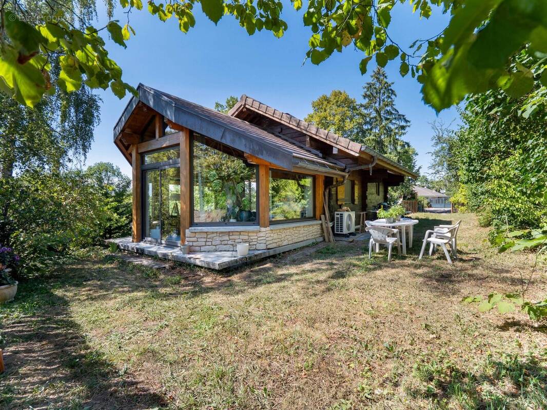 Maison à CHAMPANGES