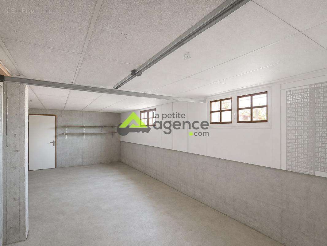 Maison familiale 7 pièces   145 m2   Terrain de 1 631 m2   A - photo 13