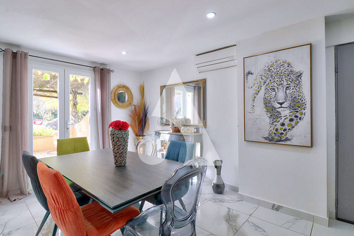 Maison à SAINT-JULIEN