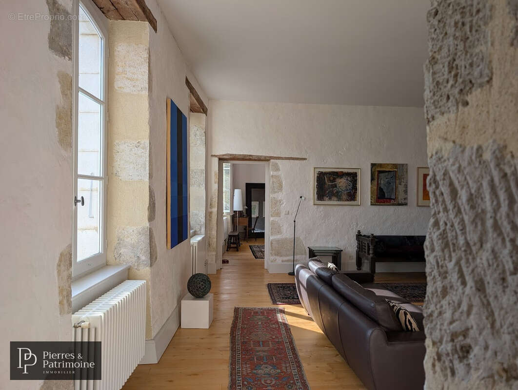Maison à MEZIN