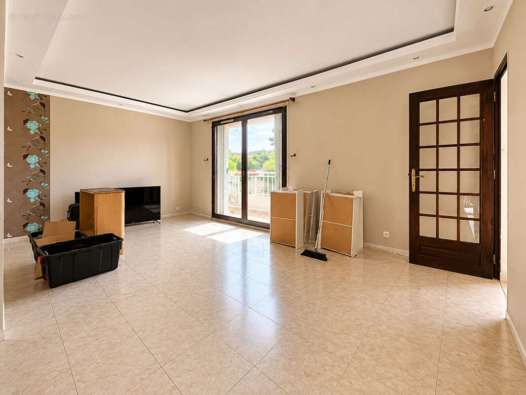 Appartement à LES MUREAUX