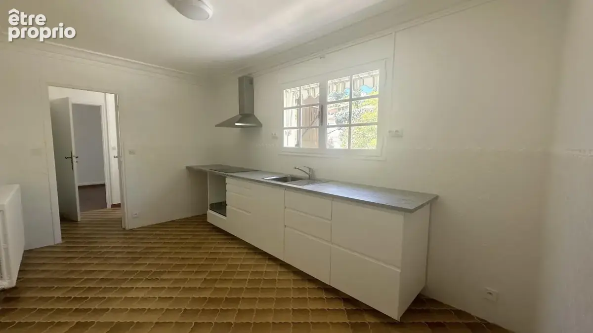 Villa composée de 2 appartements - 264m2 - Draguignan - photo 4