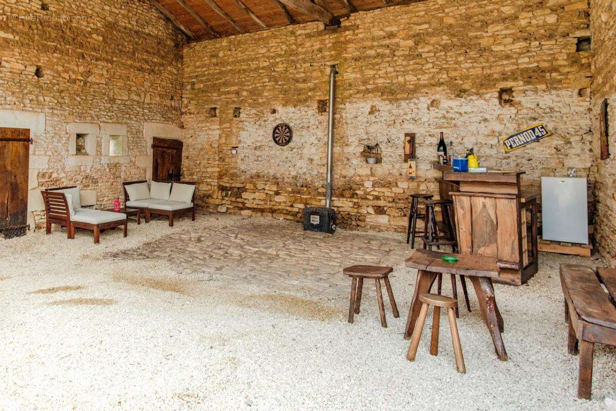 Corps de ferme rénové avec gite et autre gite-atelier indépe - photo 30