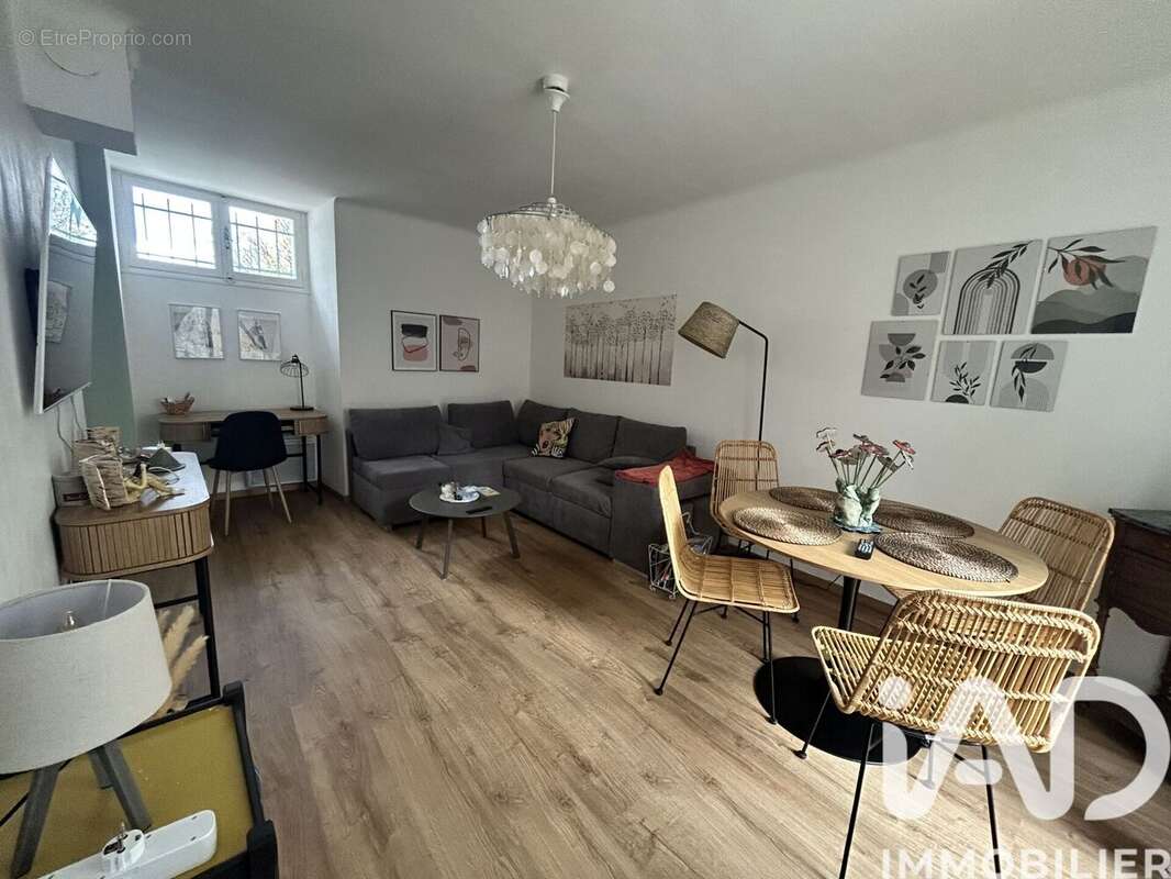 Maison 65 m² à Cruis  - photo 2