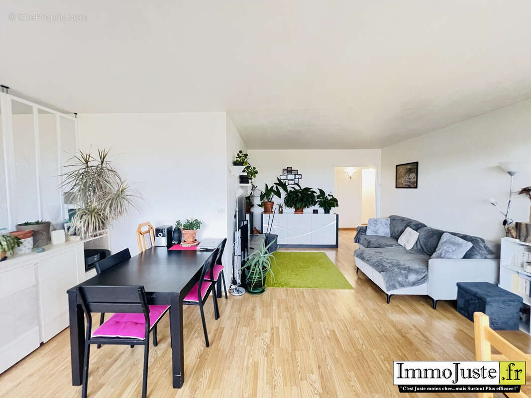 Appartement à ELANCOURT