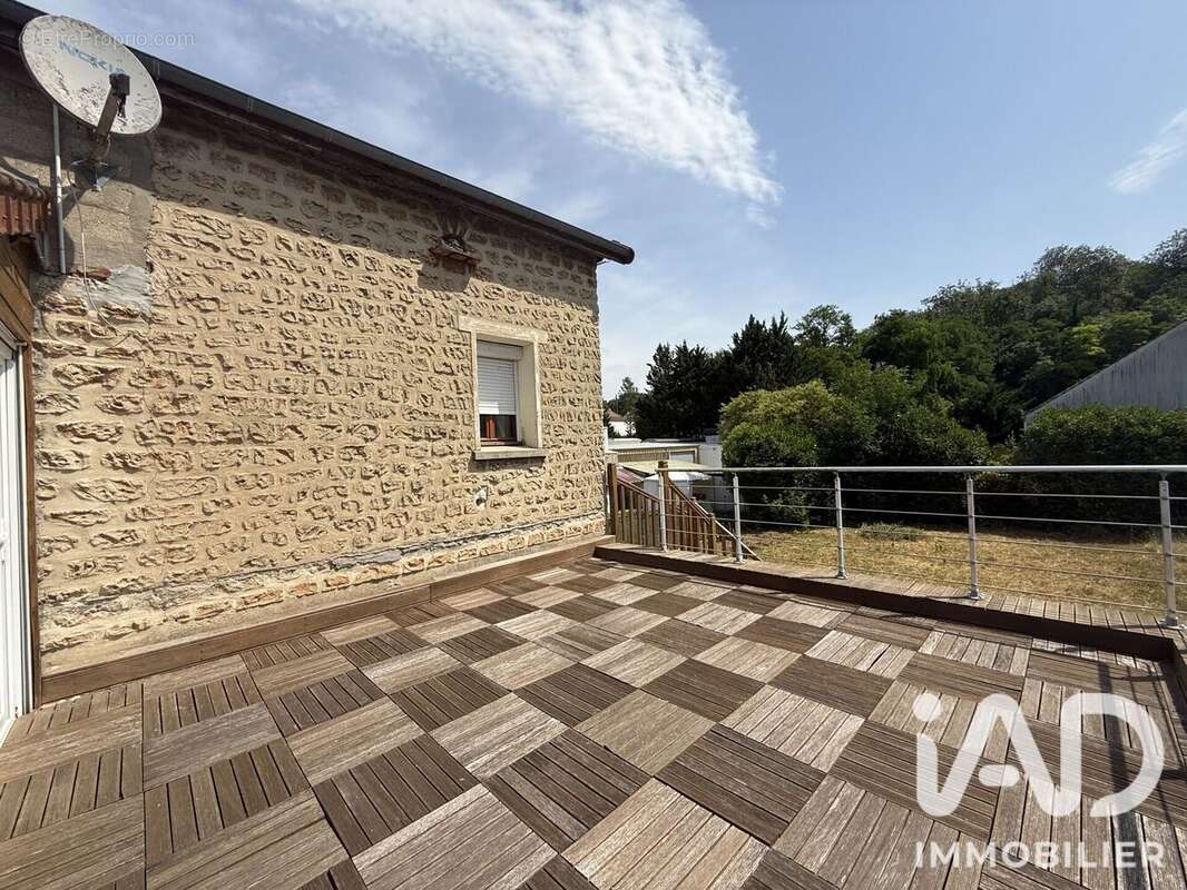 Maison 263 m² à Vaux-Le-Penil  - photo 8