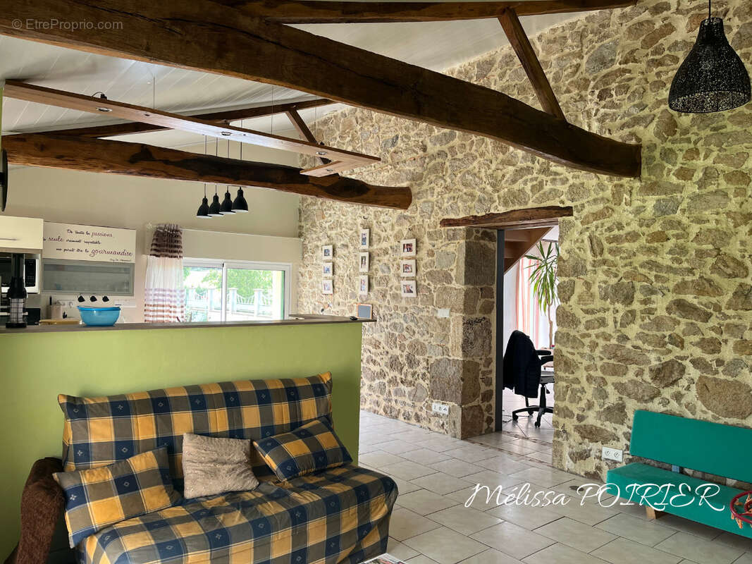 Maison à LES HERBIERS