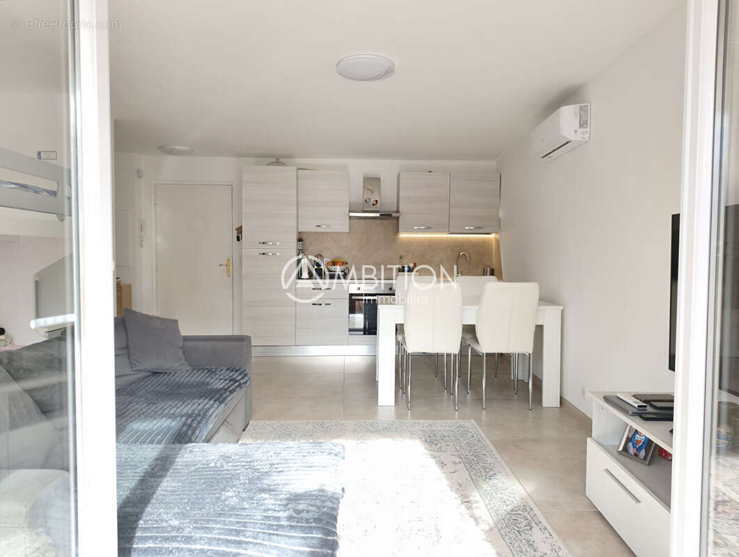 Appartement à FREJUS