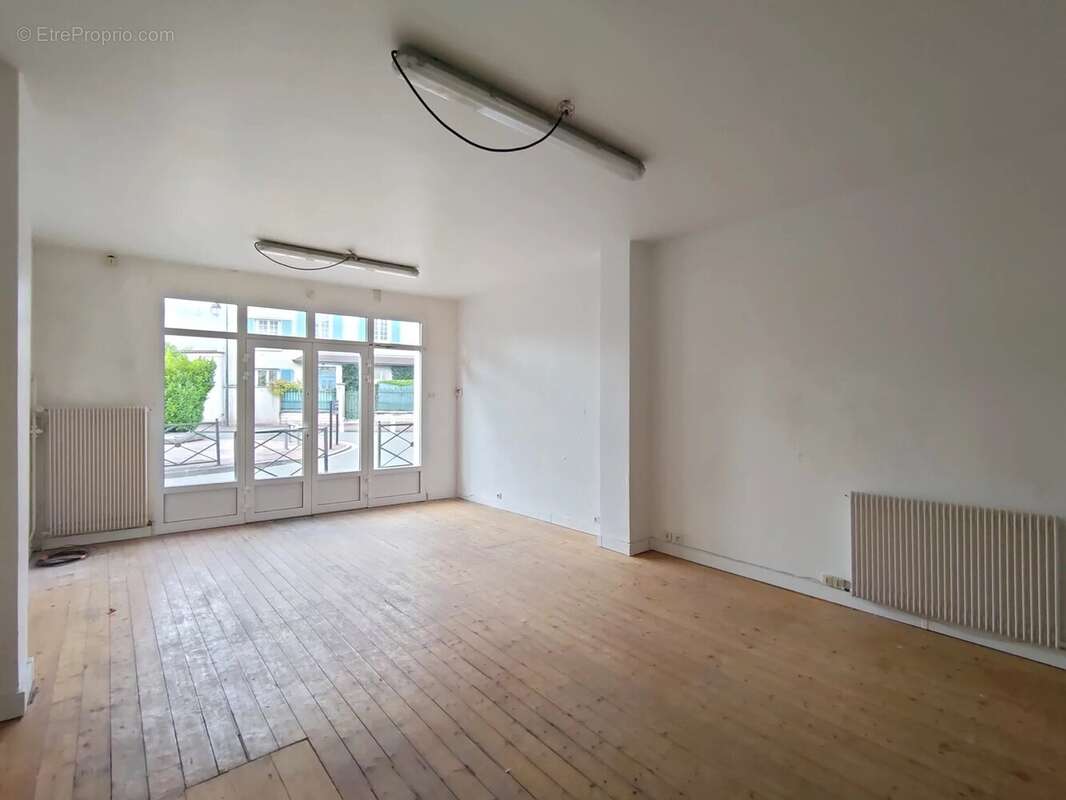 Commerce à SAINT-GERMAIN-EN-LAYE